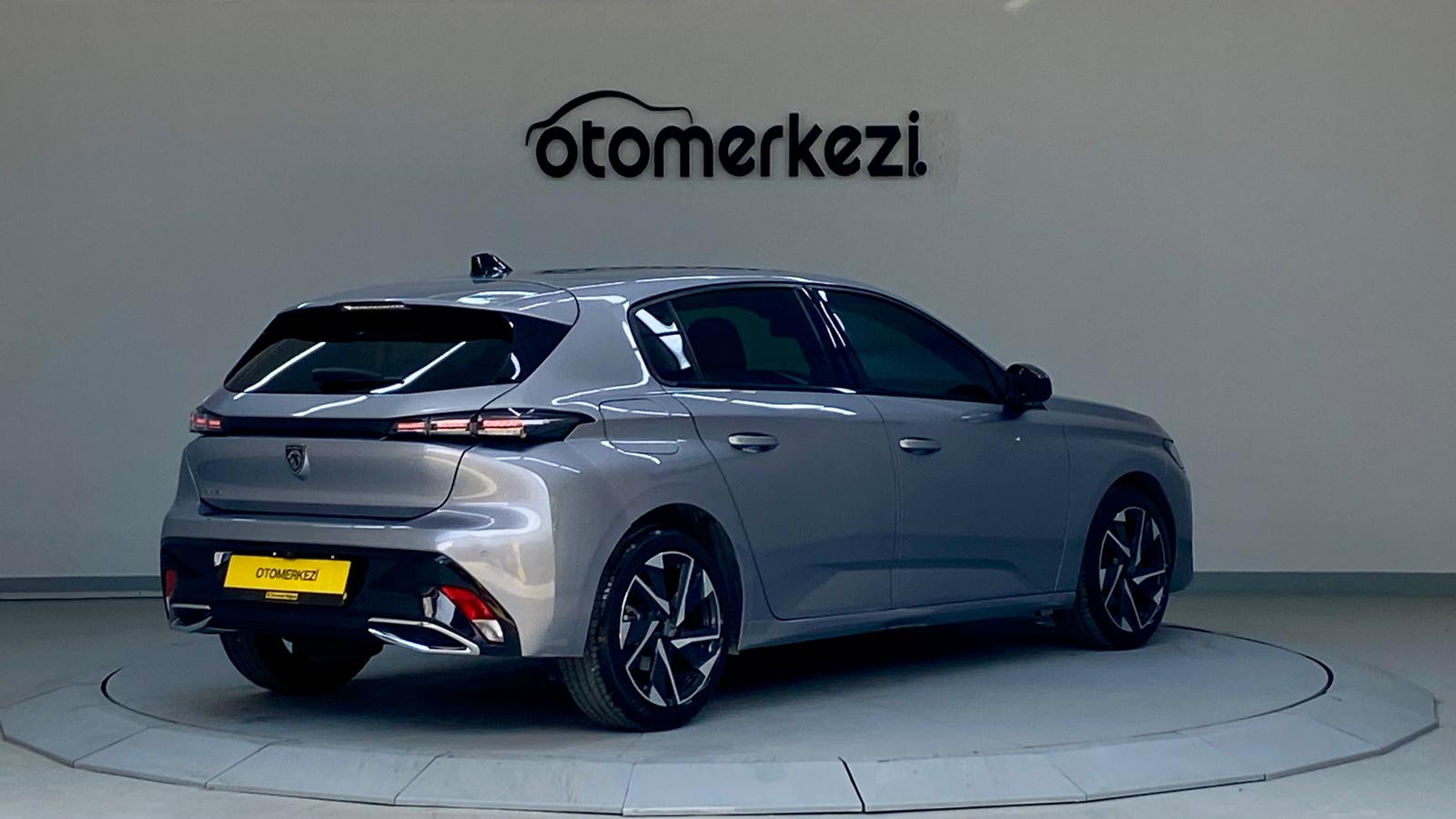PEUGEOT 308 5